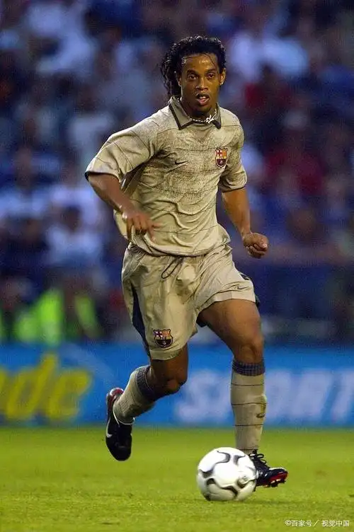 更是更衣室 更是更衣室